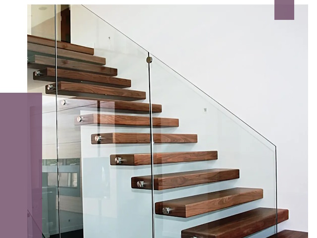 Стеклянные перила для лестницы в Сергиеве Посаде от 14839 руб.