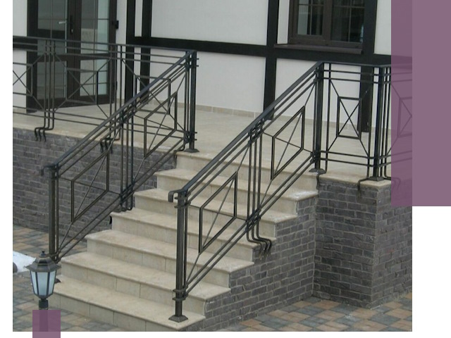 Перила для крыльца в Сергиеве Посаде — монтаж, изготовление и установка