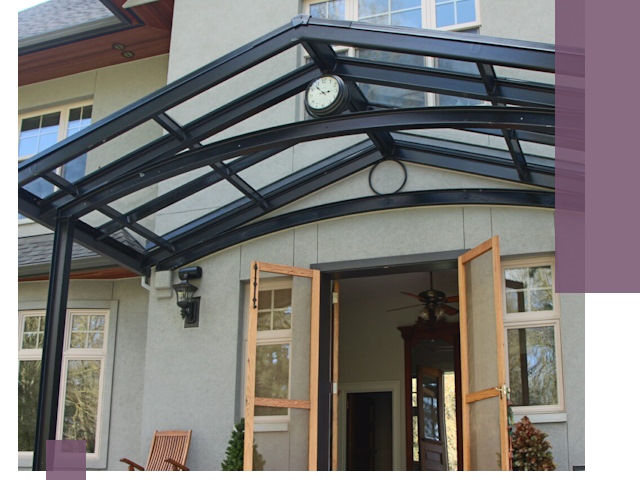 Изготовление и монтаж навесов и козырьков в Сергиеве Посаде