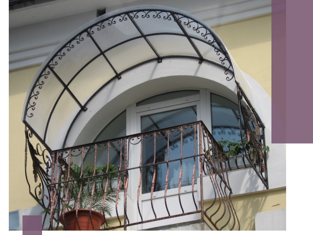 Козырьки над балконом в Сергиеве Посаде — изготовление и монтаж