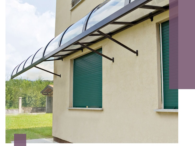 Козырьки над окнами в Сергиеве Посаде — изготовление и монтаж по выгоде