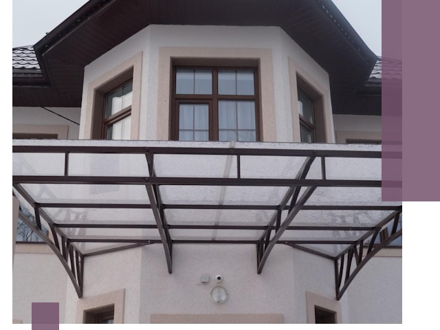 Козырьки из поликарбоната под ключ в Сергиеве Посаде