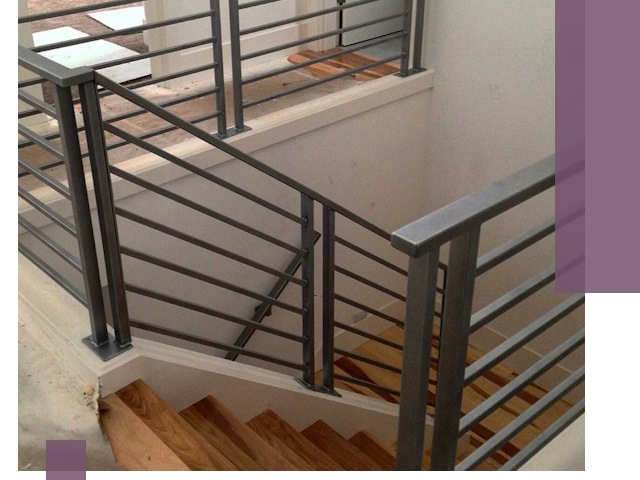 Изготовление поручней из металла и дерева в Сергиеве Посаде